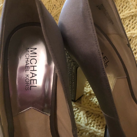 Satin & Rhinestone Ready - Picture 4 of 11